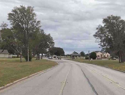 2nd image of 126 Pecan Dr