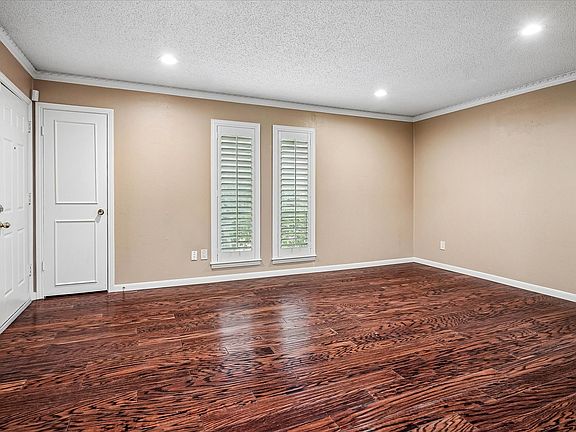 3rd image of 5084 Matilda St APT 218