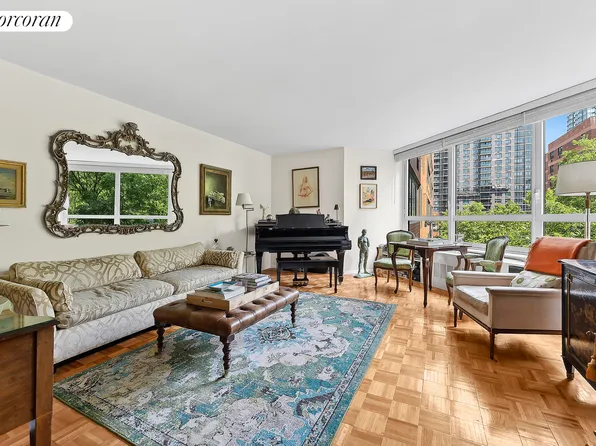 200 East 94th Street image 1 of 6