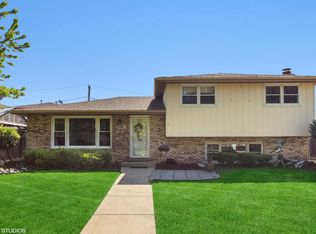 8307 S Oketo Ave, Bridgeview, IL 60455