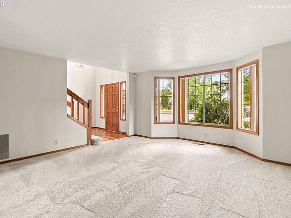 2nd image of 1751 NE 57th Ave