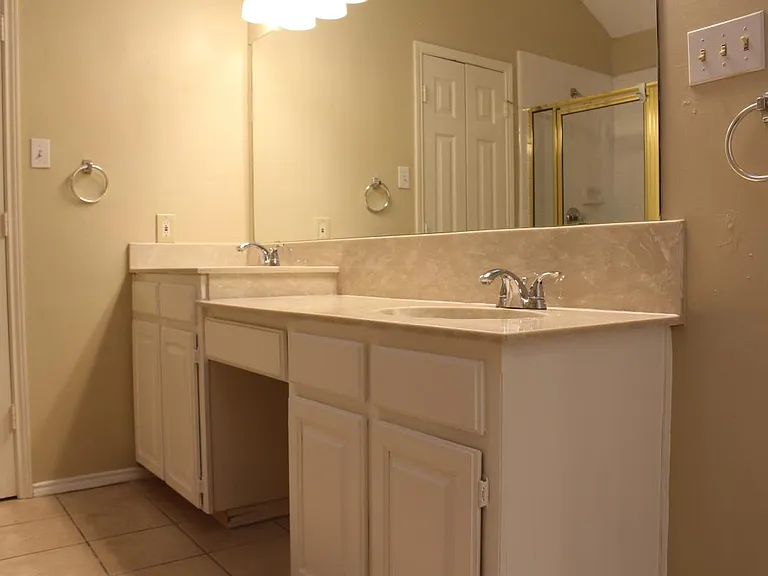544 Raintree Cir — Photo 19