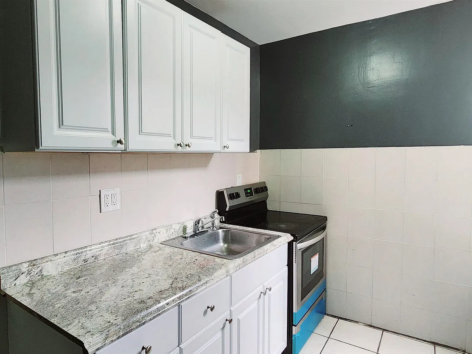 1 bed, 1.0 bath, 700 sqft, $1,750 — Photo 4