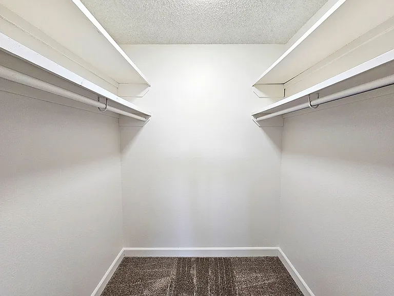 193 W Park Ave — Photo 12