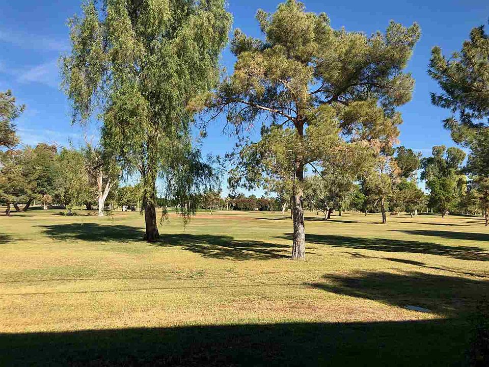 1st image of 500 E Country Club Dr