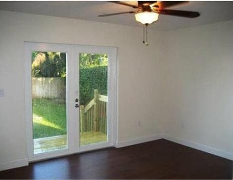 3rd image of 300 NE 17th Ave