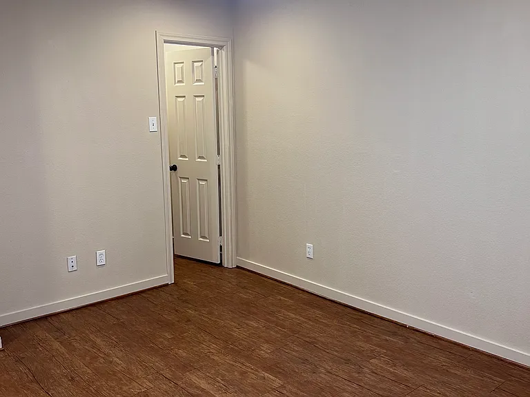 56 Boone Ave #1 — Photo 24