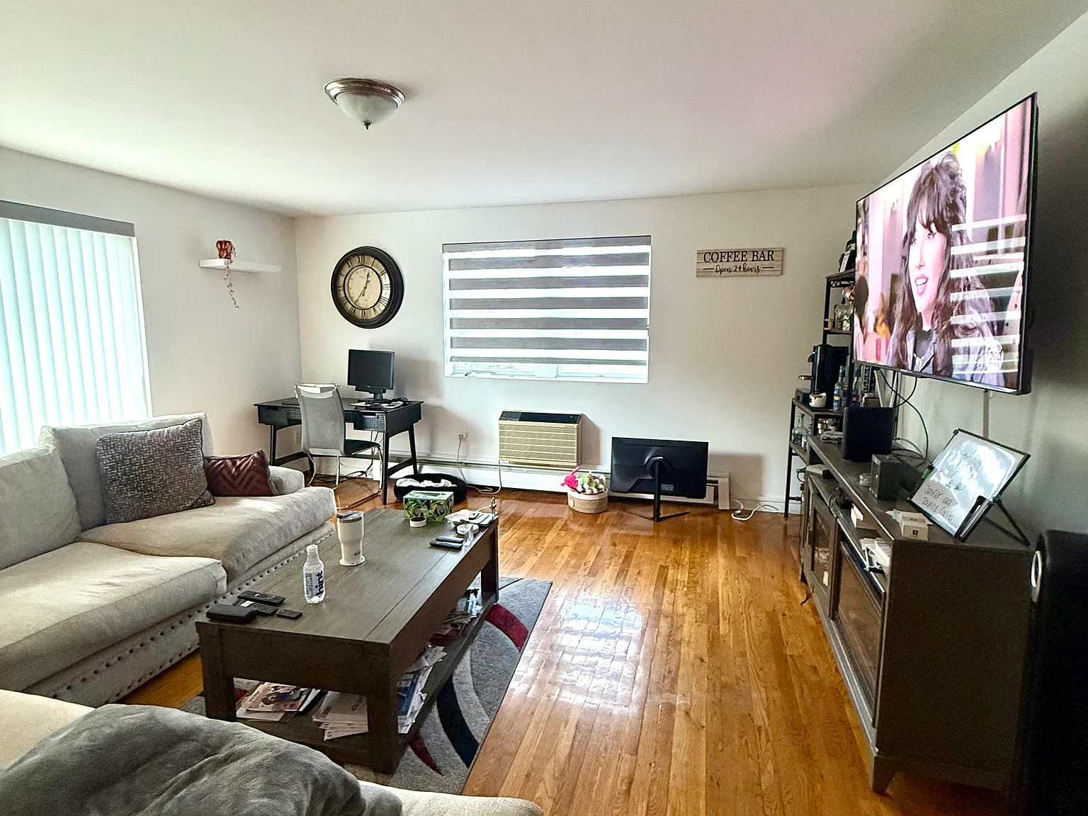 2 bed, $3,200 — Photo 2