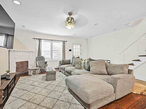 5th image of 17904 Selover Rd