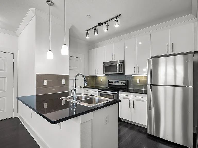 Floor Plan 2 Kitchen | Apartments Conroe TX | The Towers Woodland Floor Plan 2 Kitchen | Apartments Conroe TX | The Towers Woodland