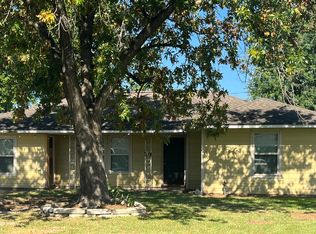 402 Forest Oaks Dr, Houston, TX 77017