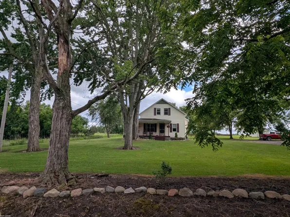 33700 Pratt Rd, Richmond, MI 48062