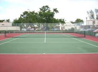 10930 Birchwood Pl, Pembroke Pines, FL 33026