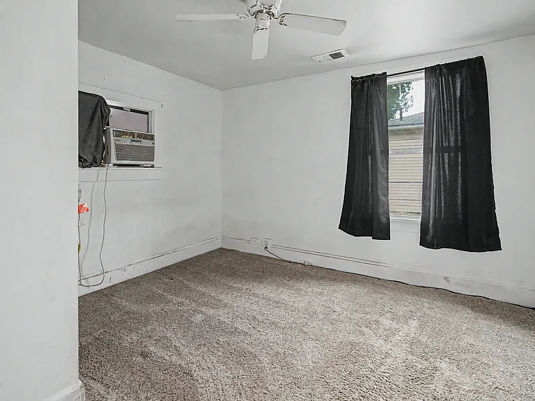 1803 Grand Ave — Photo 6