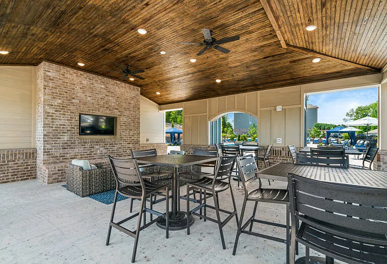 Lodge at Lake Wylie — Photo 14