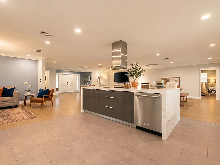 5841 Bayview Dr — Photo 16