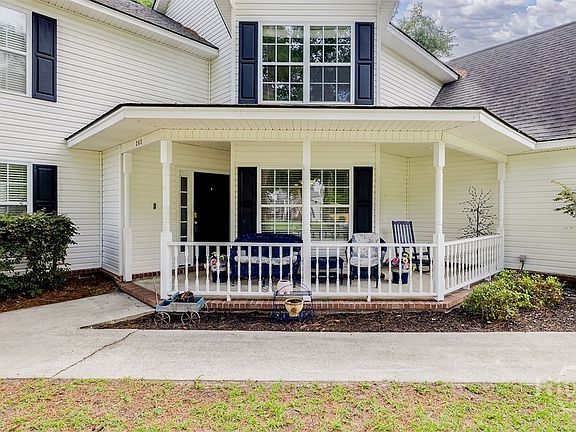 4th image of 203 Haydon Court