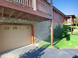 465 Ellett Rd NE APT 1211, Christiansburg, VA 24073