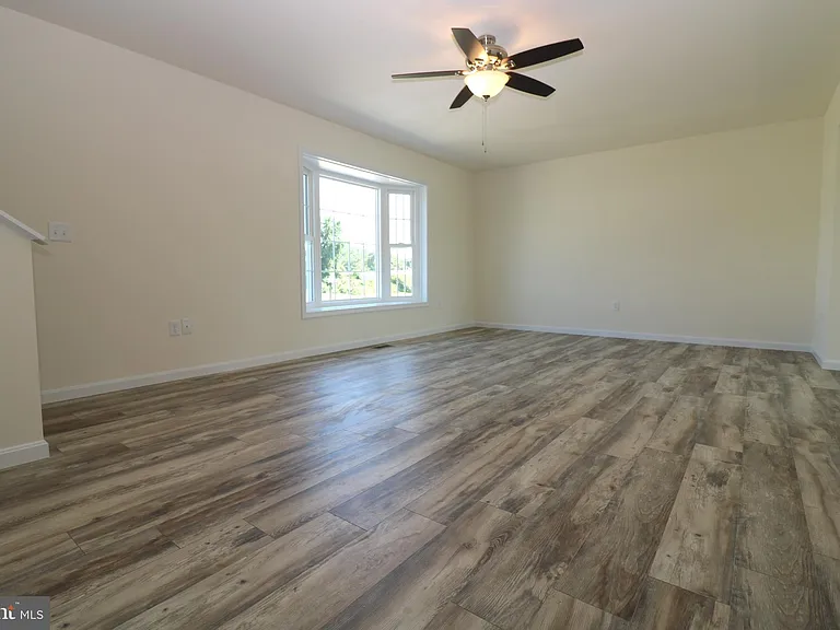 72 Filbert Dr — Photo 3