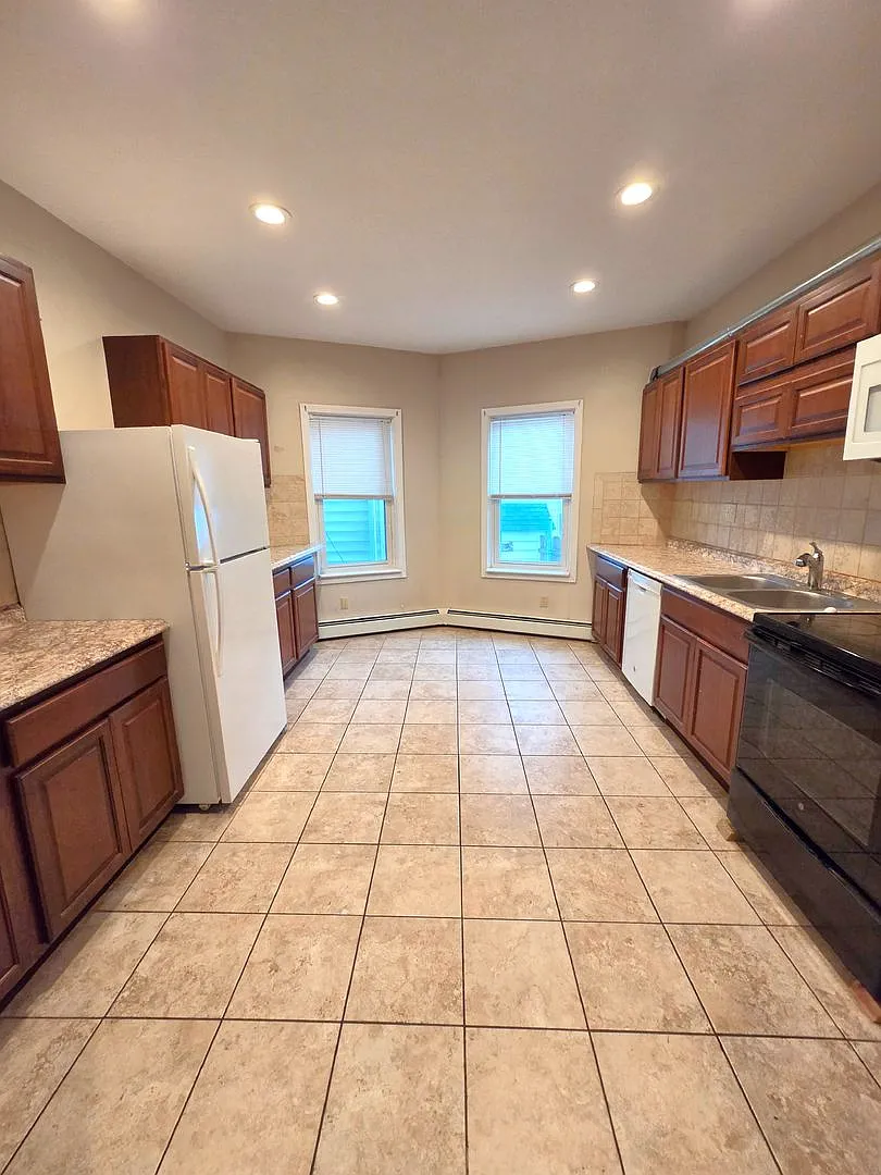 **Cranston/Village Neighborhood First Floor Two Bed/Two Bath - $1,895** — Photo 1