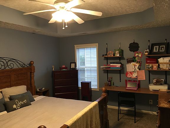 4th image of 3303 Cave Springs Ave