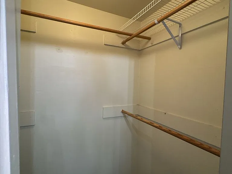 3504 W Cutler Ave — Photo 21