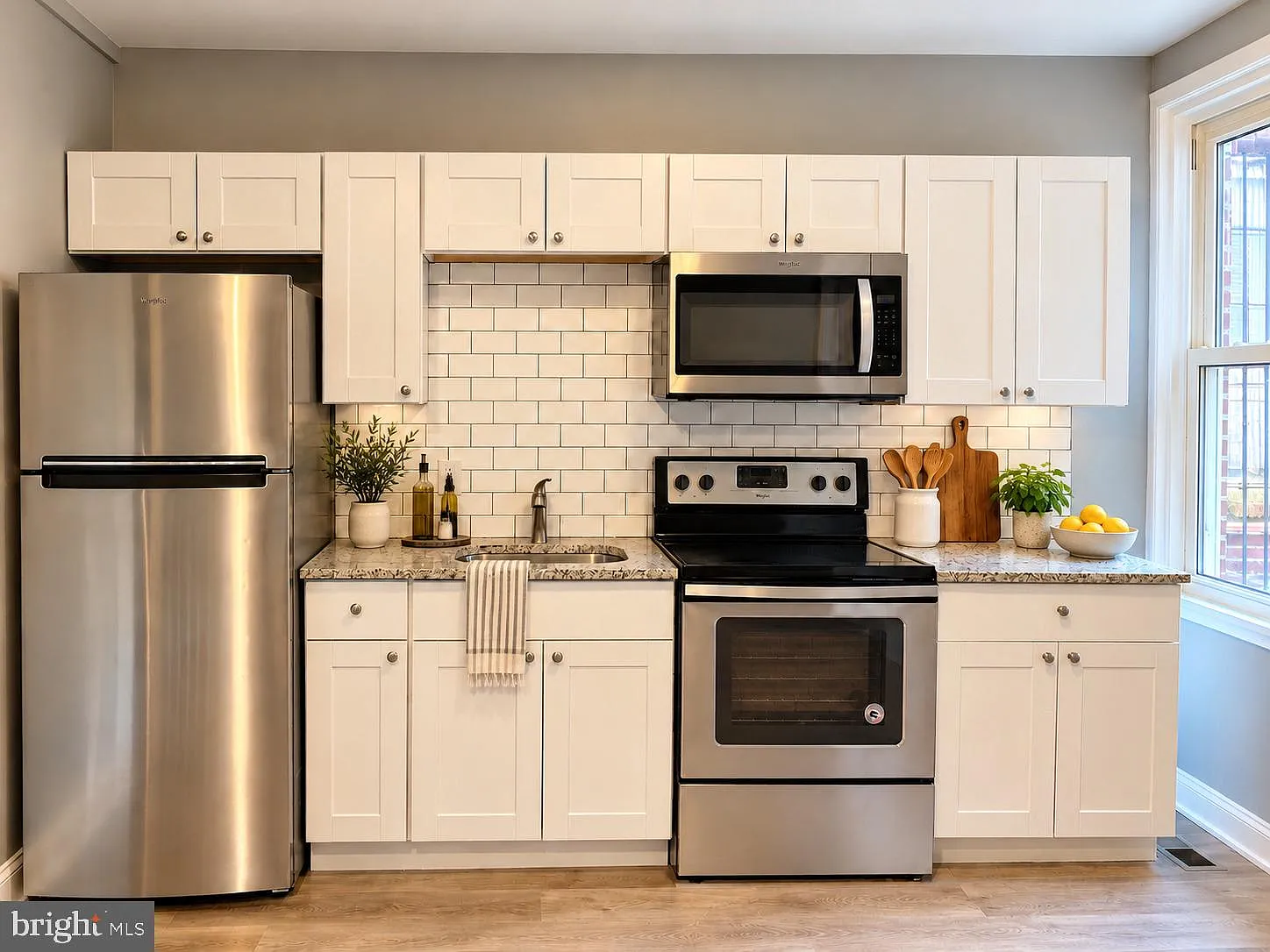 1 bed, 1.0 bath, 1380 sqft, $1,200 — Photo 3
