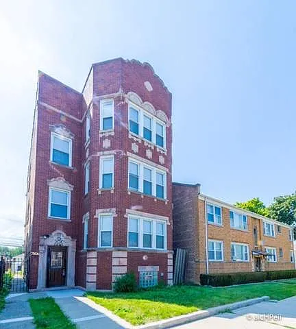 7806 S Winchester Ave #3 — Photo 1
