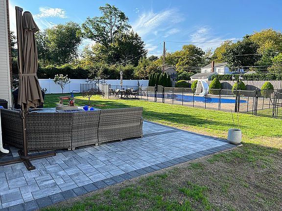 5th image of 5 New Dorp Pl
