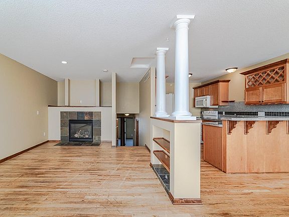 2nd image of 644 Pleasant Dr