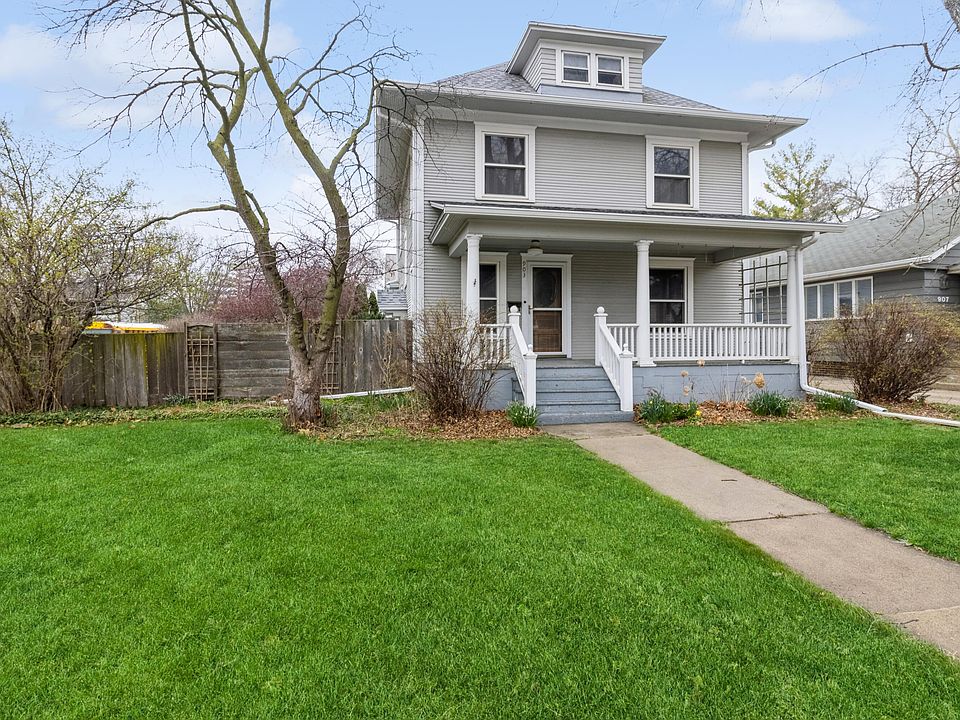 1st image of 903 Grand Ave