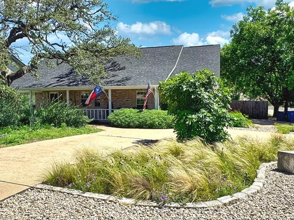 1800 Foothills Dr, Kerrville, TX 78028