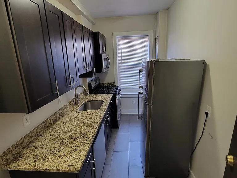 214 Duncan Ave #103 — Photo 2