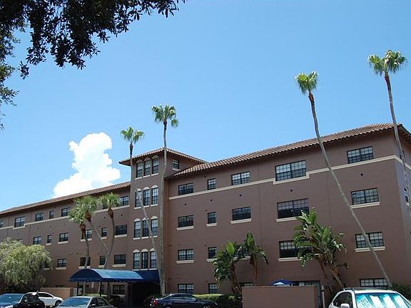 3rd image of 6100 Gulfport Blvd S APT 308