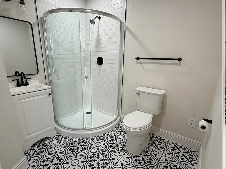 4005 N Glen Ave #1 — Photo 17