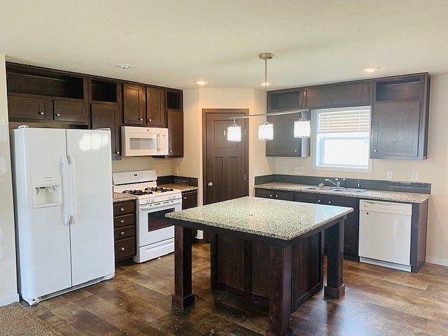 2nd image of 4288 Wellington #461