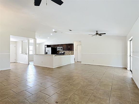 3rd image of 5518 Sandy Hill Dr