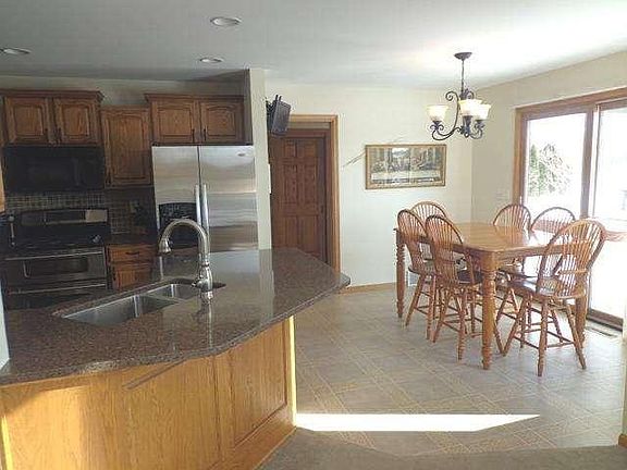 4th image of W4343 Stoney Ln