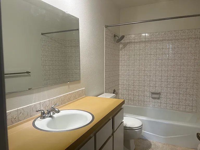 8 Columbine Rd — Photo 7