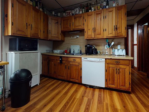 5th image of 157 Ontario St #1