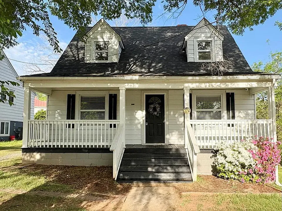 1350 Rivermont Hts