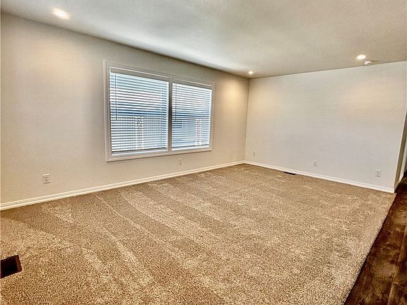 3rd image of 999 S Santa Fe Ave Space 60