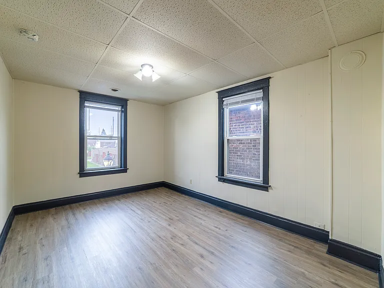 1612 Broadway St #4 — Photo 7