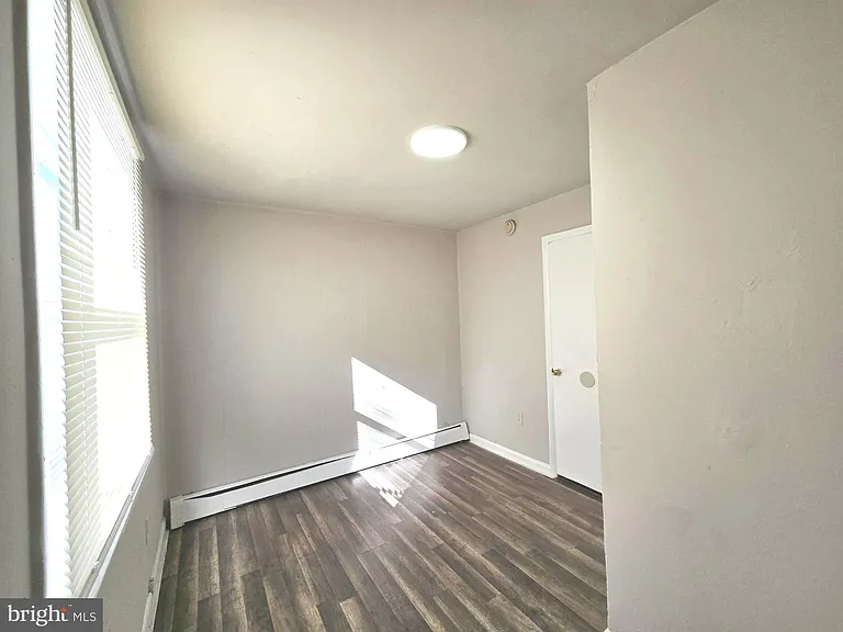 5526 N Mascher St #1 — Photo 19