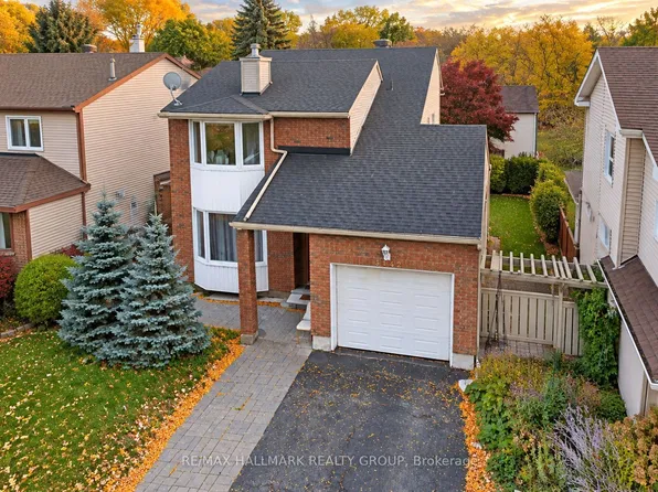 3142 Dumaurier Ave, Ottawa, ON K2B 8R1