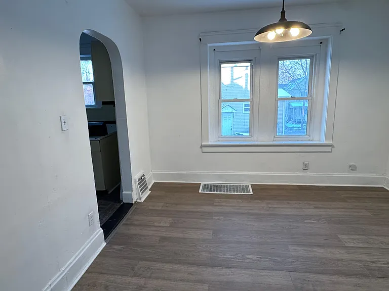 117 Kent Ct — Photo 5