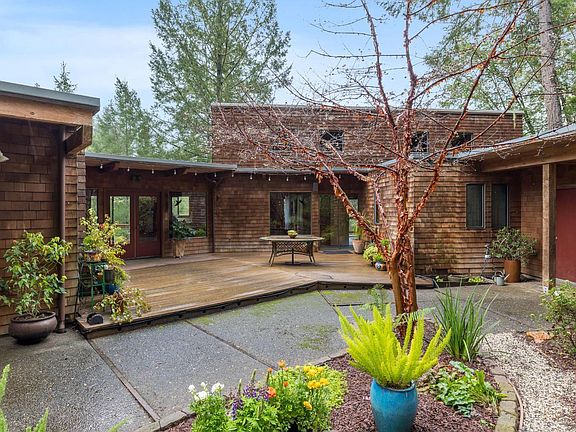 5th image of 6764 Giovanetti Road