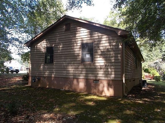 3rd image of 6016 Morrow Dr