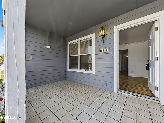 4th image of 214 Margaret St