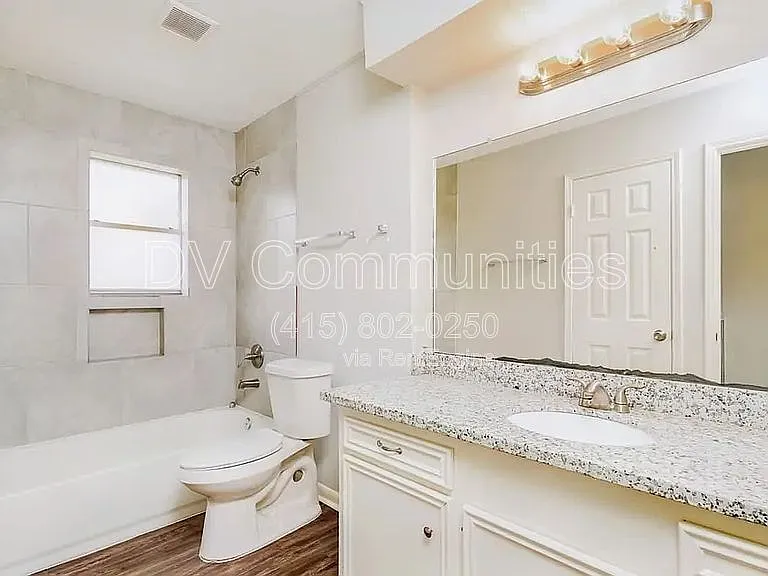 Building Photo - 11418 Creekhurst Dr